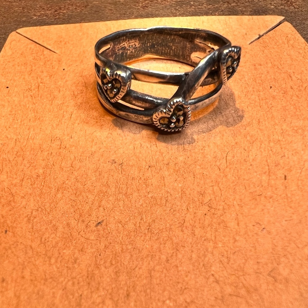 Heart ring